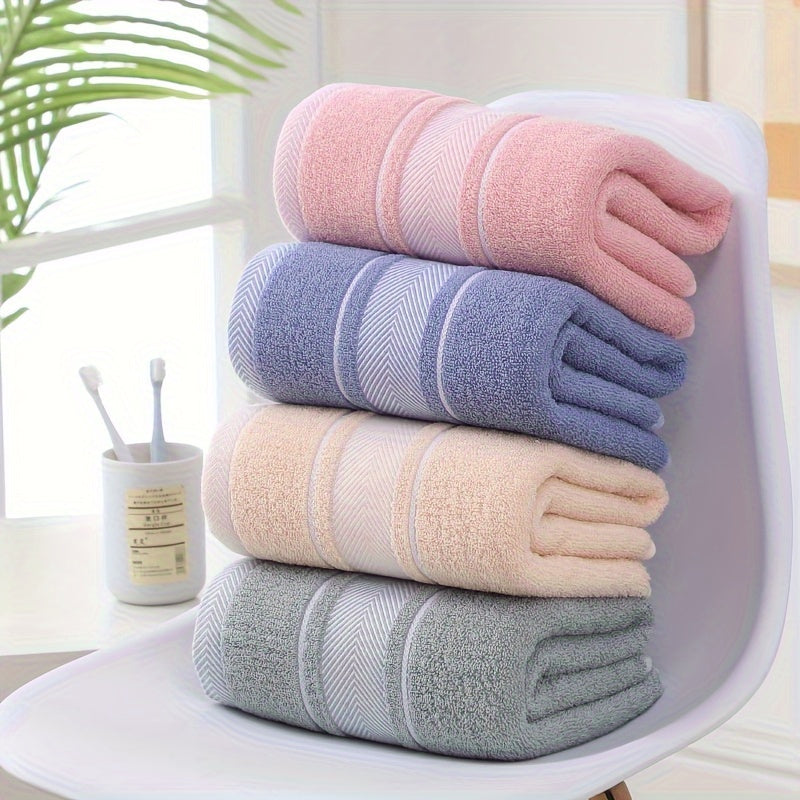 LattBy tomonidan yumshoq va singdiruvchi hammom sochiq - teriga yumshoq, tez quriydi, uyda foydalanish uchun - Ranglar: xaki, pushti, yashil, ko'k