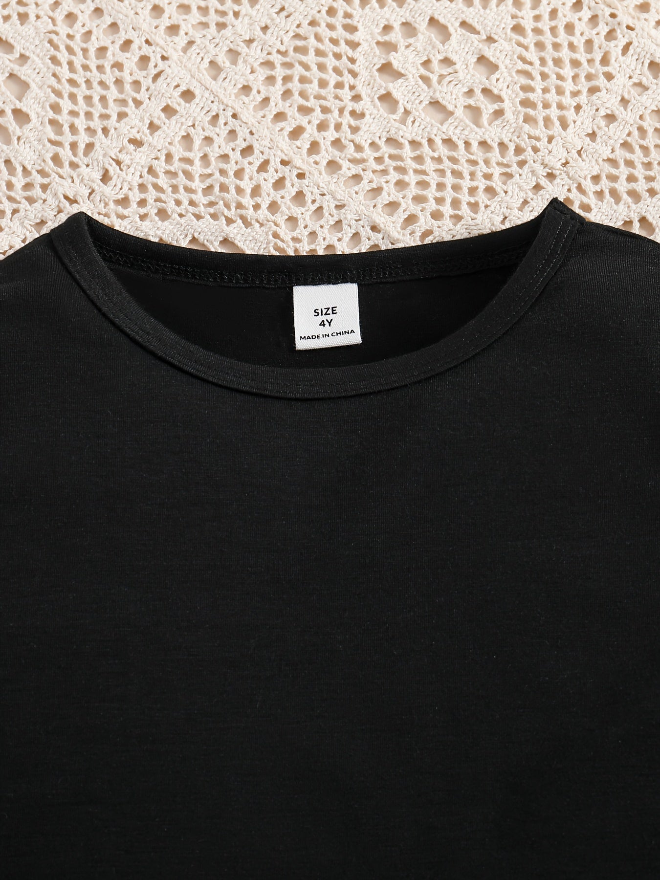 Девчачий комплект из двух предметов: черная блузка с расклешенными рукавами и расклешённые брюки для повседневных и школьных вечеринок