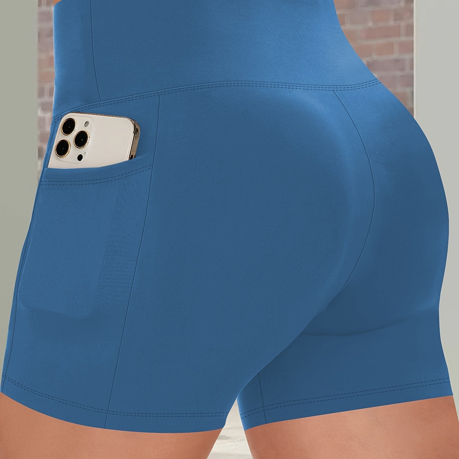 Plus Size High-Waisted Butt-Lifting Yoga Shorts with Pockets for Outdoor Activities