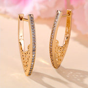 Women’s Minimalist V-Shaped Zirconia Huggie Hoop Earrings Silver Tone