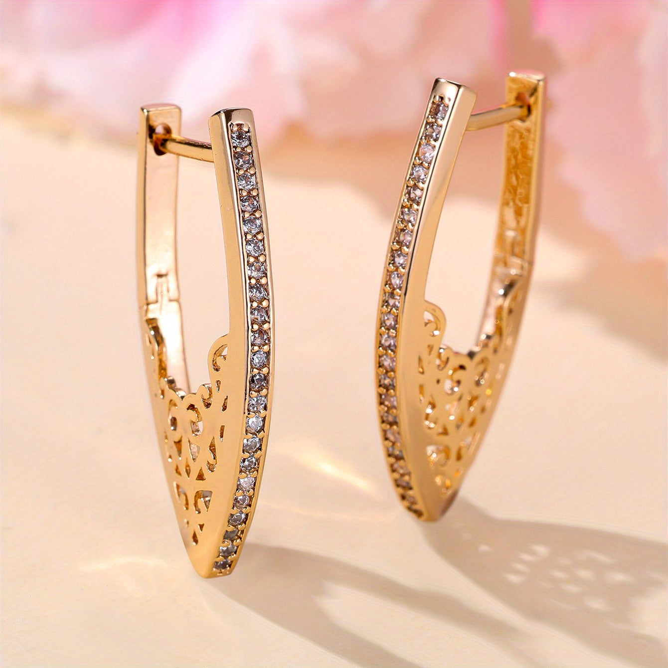 Women’s Minimalist V-Shaped Zirconia Huggie Hoop Earrings Silver Tone