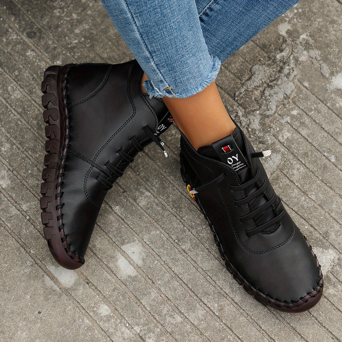 Women's Ankle Boots Solid Color Lace Up High Top Sneakers Casual Walking Flats