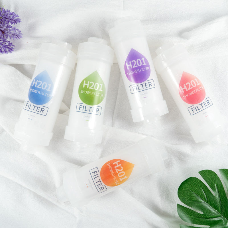 Aromaterapiya va suvni tozalash bilan birga, uy suvidan ortiqcha xlorni olib tashlash uchun mo'ljallangan vannali dush filtri.