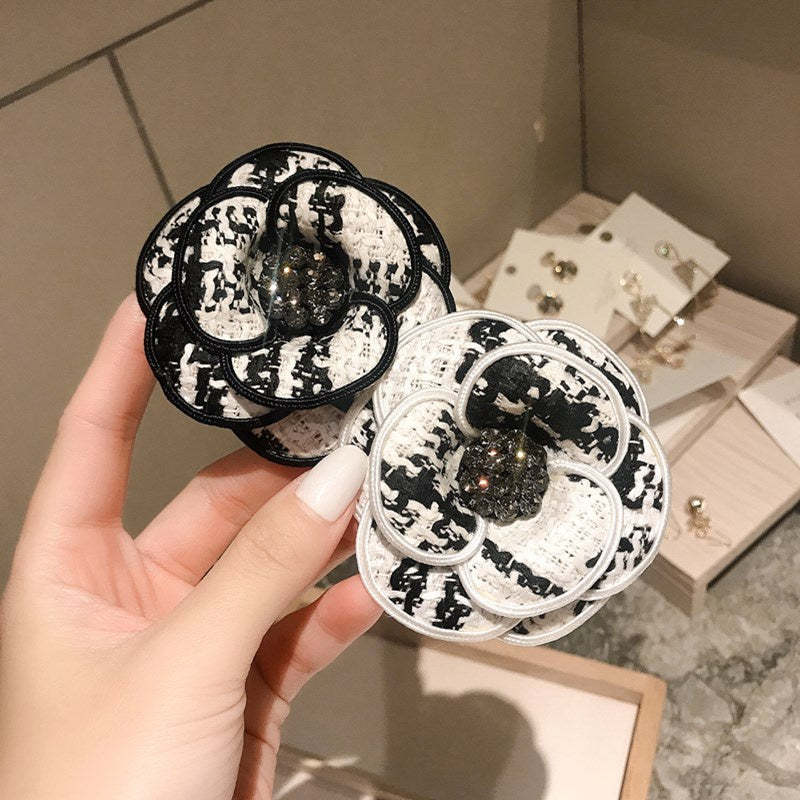 Elegant Camellia Shaped Brooch Pin for Women Jewelry Gift for Dress Sweaters Clothing