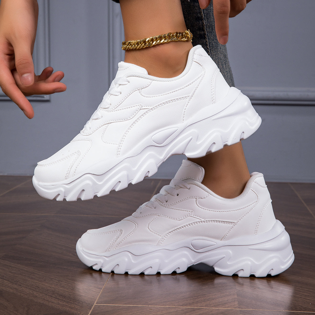 Women's Casual Mesh Sneakers Lace-Up Low Top All-Season EVA Sole