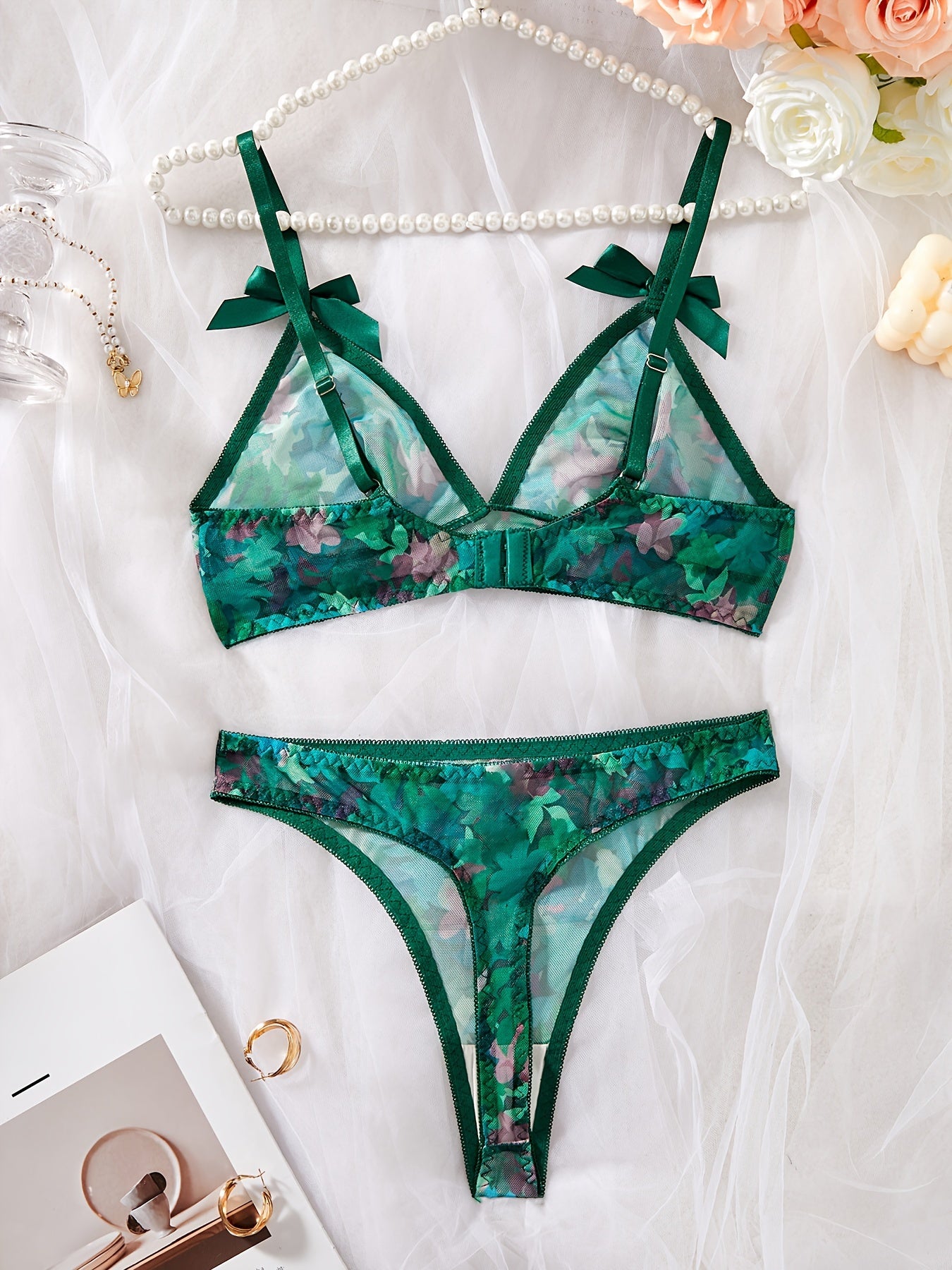 Ayollar uchun ichki kiyim to'plami