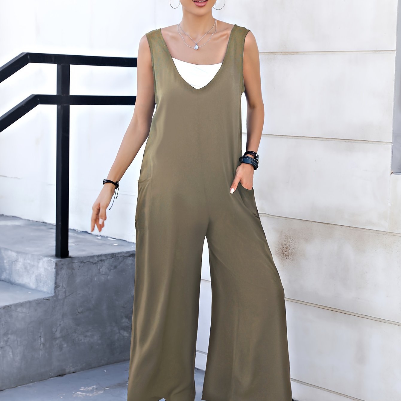 Mono casual de tirantes de talla grande para mujer con escote en V profundo y pantalones anchos y sueltos