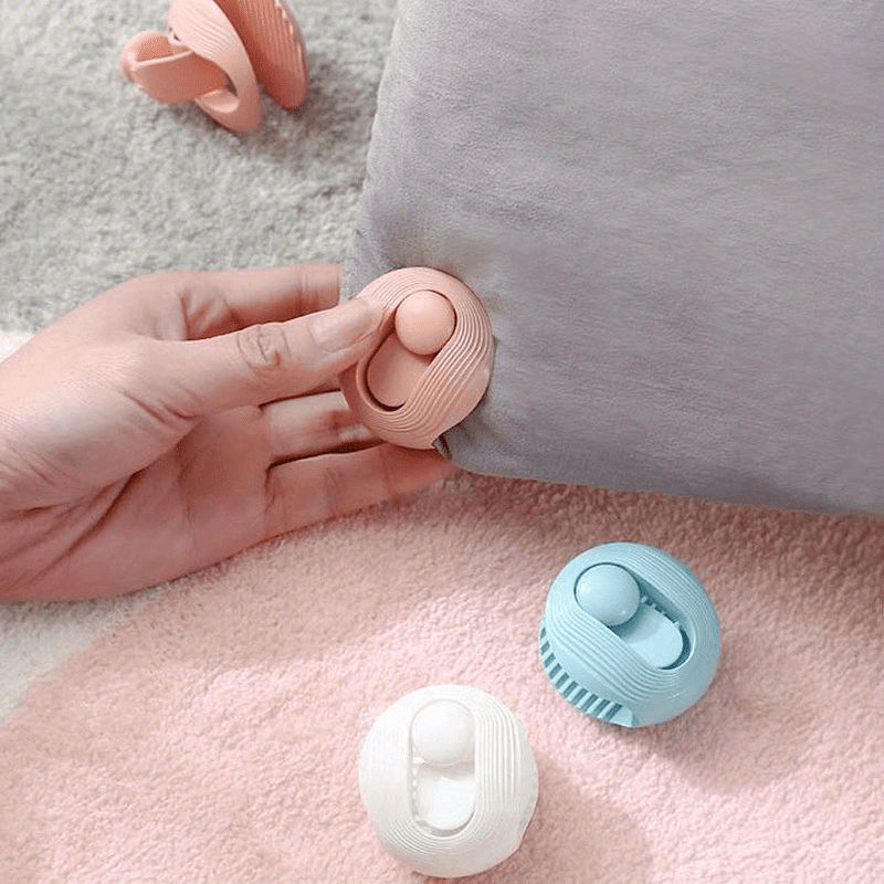 Set of 4 Non-Slip Quilt and Blanket Clips for Bed Sheets and Bedding