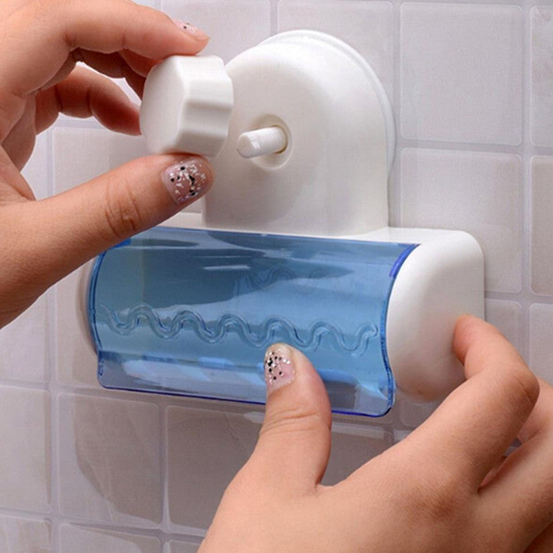 Wall-Mounted Toothbrush Holder with Suction Cup Cover Organizer