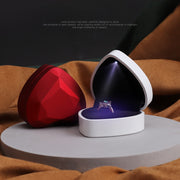 Caja de joyería en forma de corazón para anillos, colgantes y collares. Pequeño contenedor de regalo rosa para almacenamiento