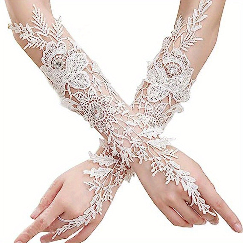 Ayollar uchun toʻqilgan nikoh qoʻllari, rhinestone aksentlari va bo'sh dizayni bilan