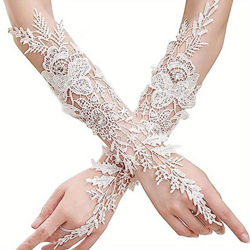 Ayollar uchun toʻqilgan nikoh qoʻllari, rhinestone aksentlari va bo'sh dizayni bilan