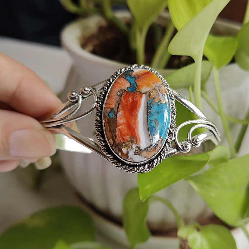 Ayollar uchun turkuaz vintage uslubidagi taqinchoq, nafis joziba bilan