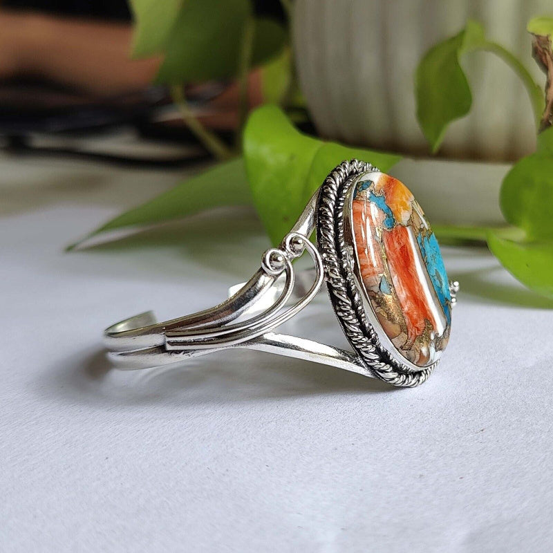 Ayollar uchun turkuaz vintage uslubidagi taqinchoq, nafis joziba bilan