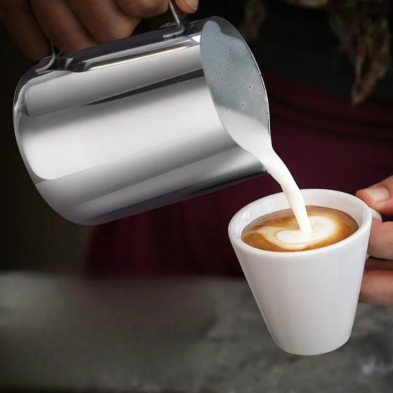 Jarra de acero inoxidable para espumar leche para espresso y arte con leche