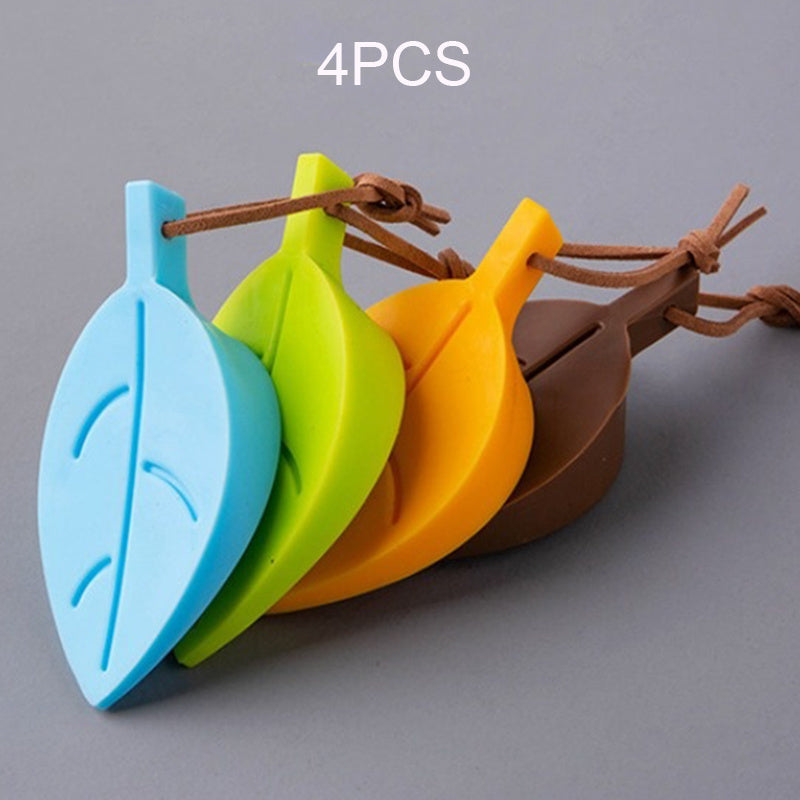 To'rt ta sevimli barg shaklidagi multfilm eshik to'siqlari, turli ranglarda xavfsizlik uchun.