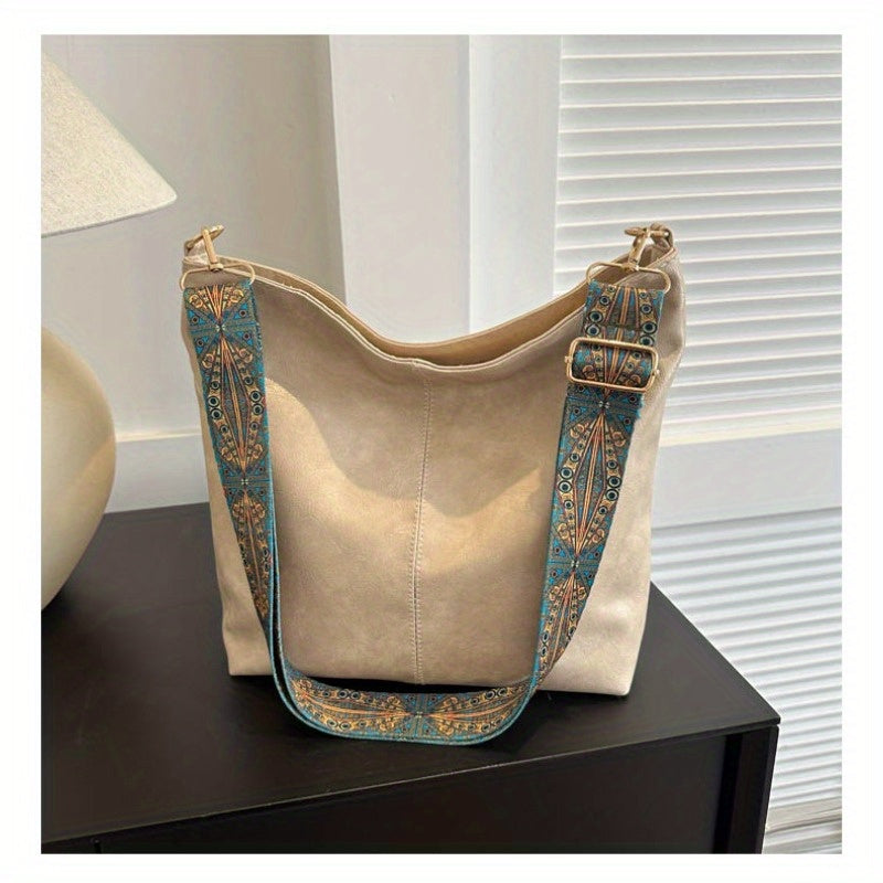 Women's Boho Chic Shoulder Bag Large Capacity Vintage Wide Strap Crossbody Tote for Casual Use