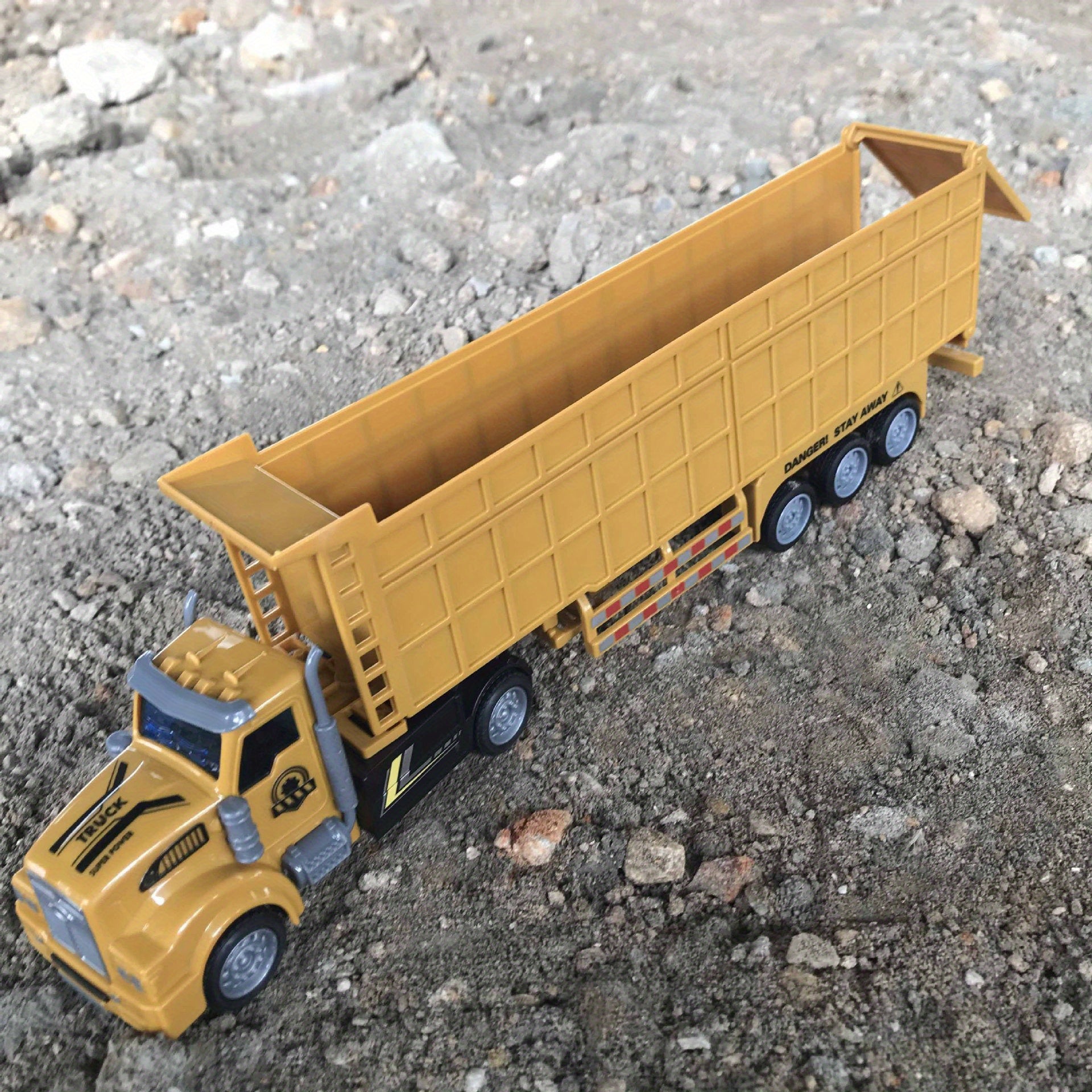 Yellow Plastic Toy Semi-Trailer Truck for Engineering Dump and Oil Tanker for Boys 3+