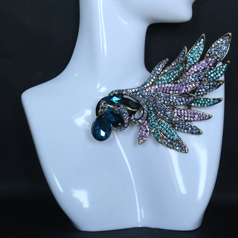 Broche en forma de mariposa azul con rhinestones para vestidos y trajes de mujer