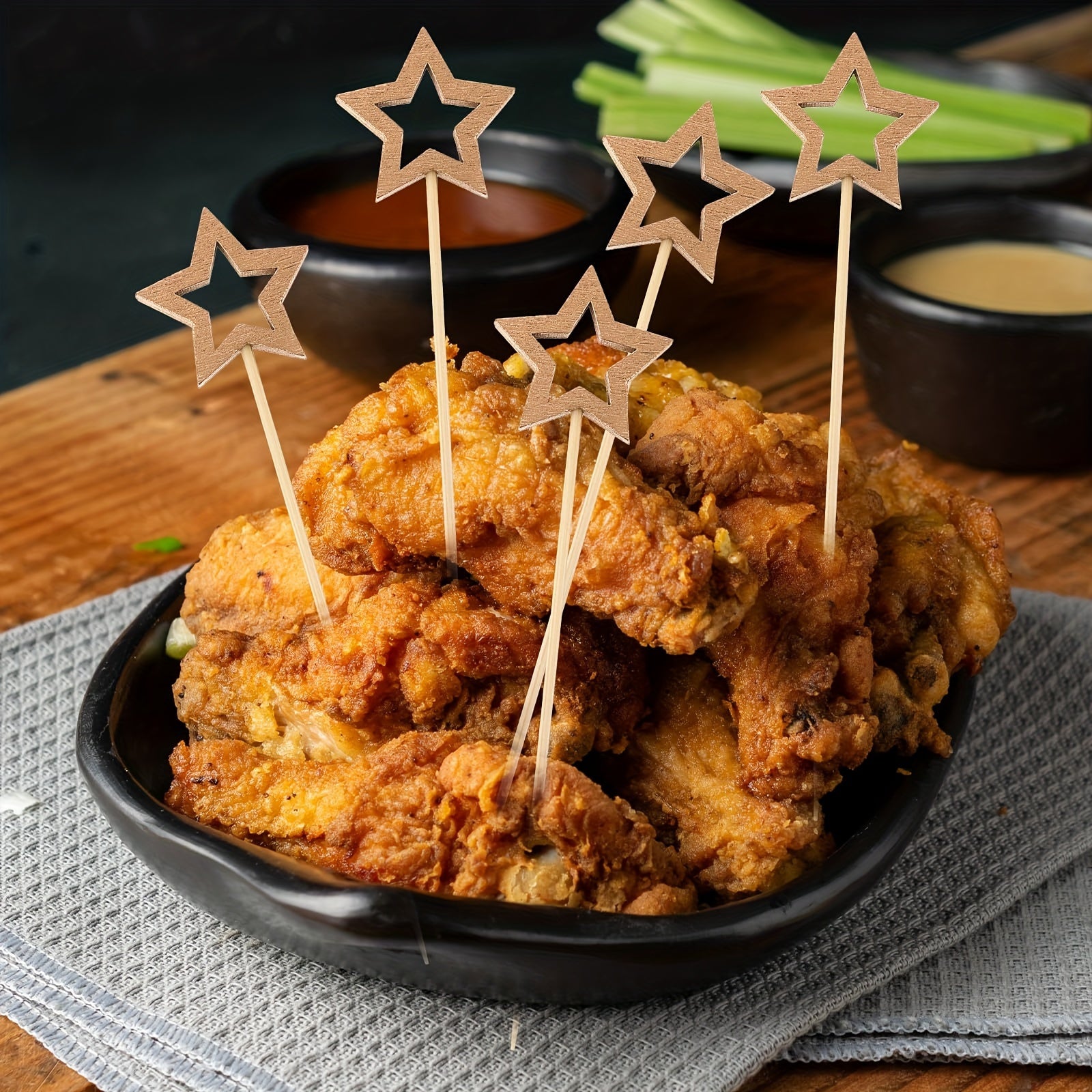 50 Star-Shaped Bamboo Cocktail Picks for Appetizers and Drinks, Party Supplies