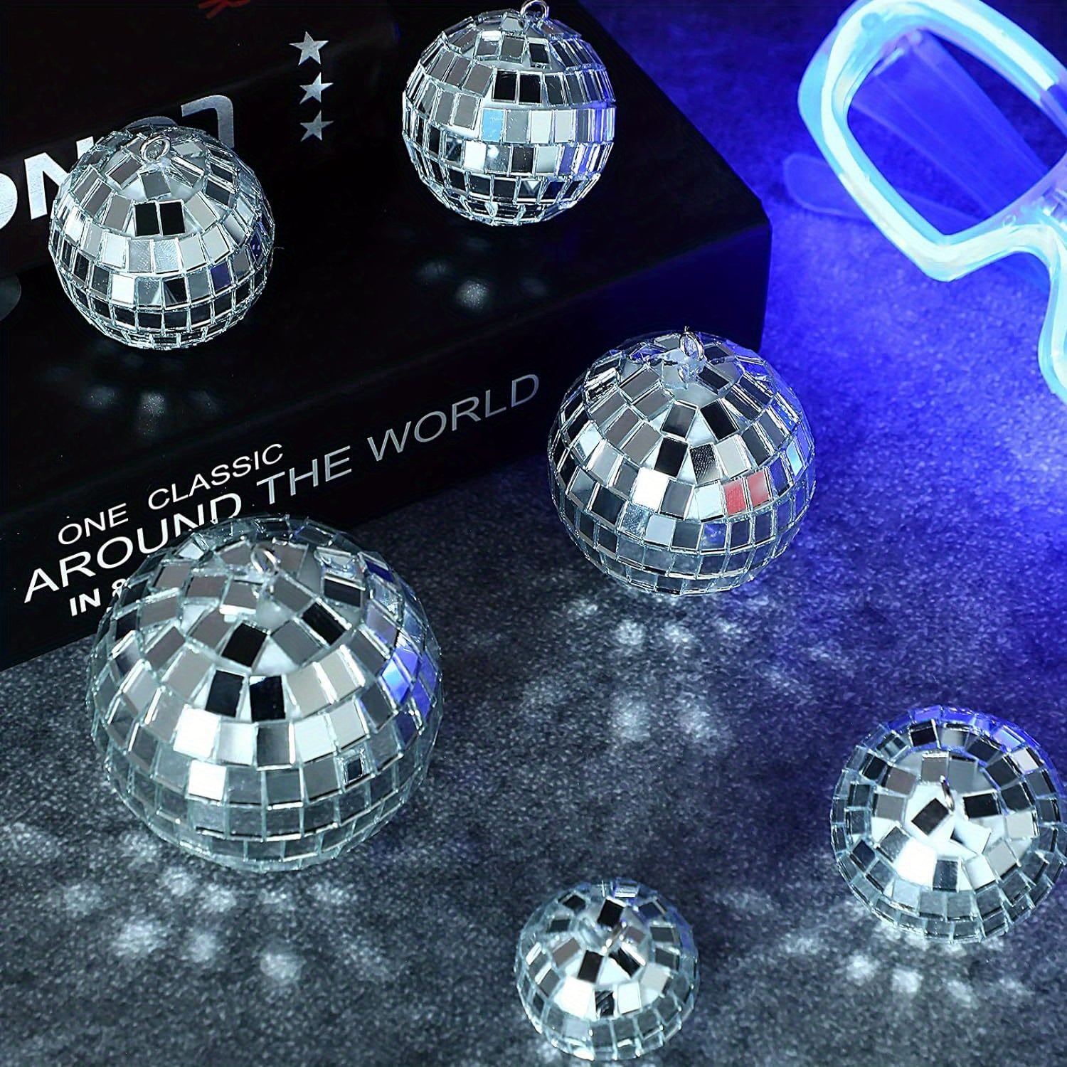 20 Piece Hanging Mirror Disco Ball Ornaments Assorted Sizes 6.1cm 5.08cm 4.06cm 3.05cm Silver Plastic Decorations