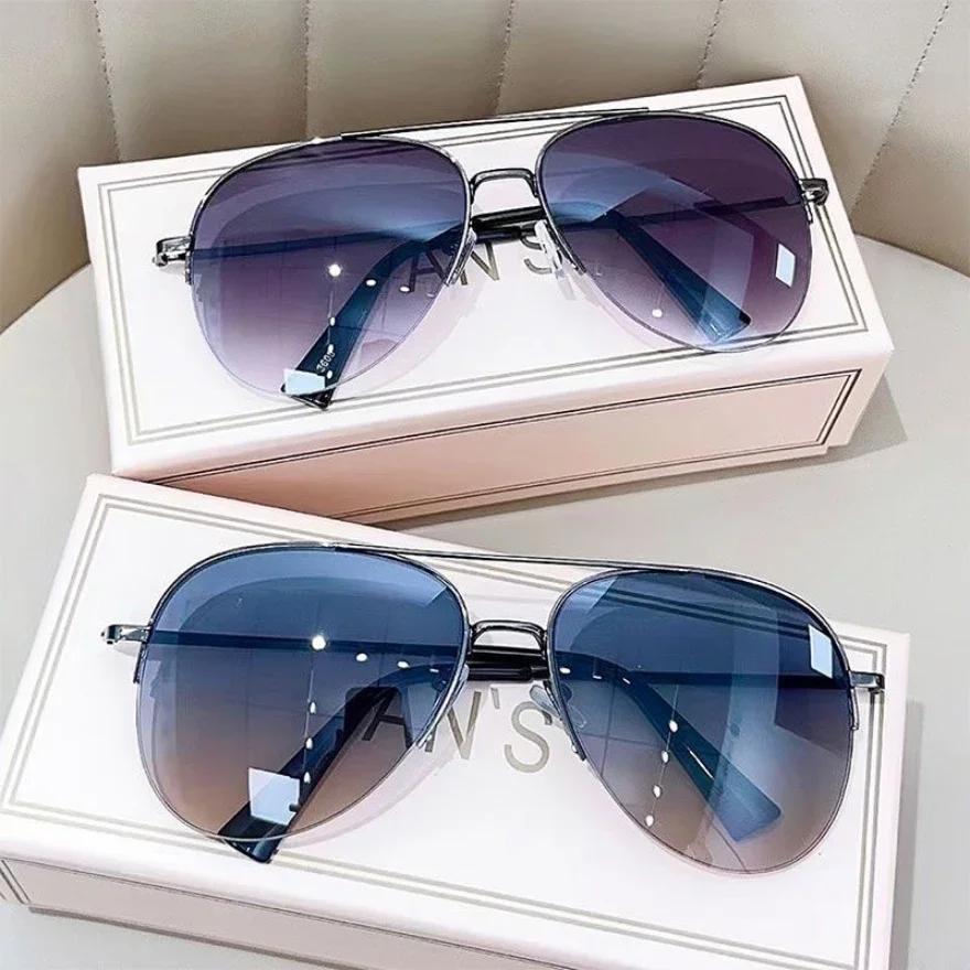 Unisex Gradient Sunglasses Large Frames Anti-glare Coating Fashionable