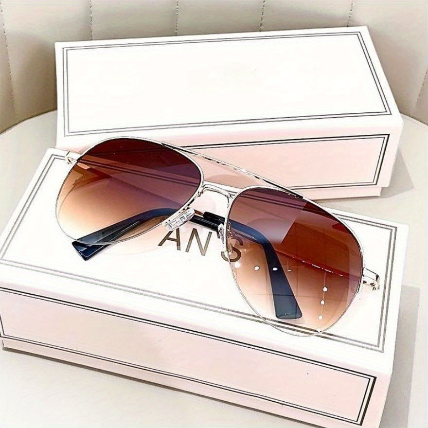 Unisex Gradient Sunglasses Large Frames Anti-glare Coating Fashionable