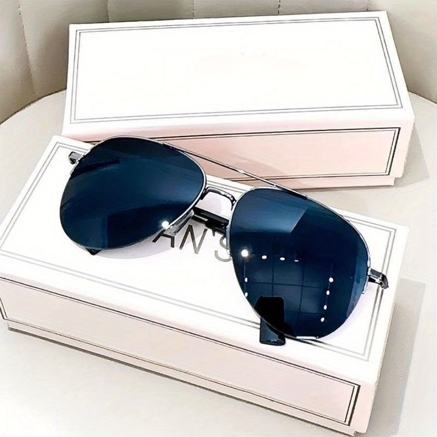 Unisex Gradient Sunglasses Large Frames Anti-glare Coating Fashionable