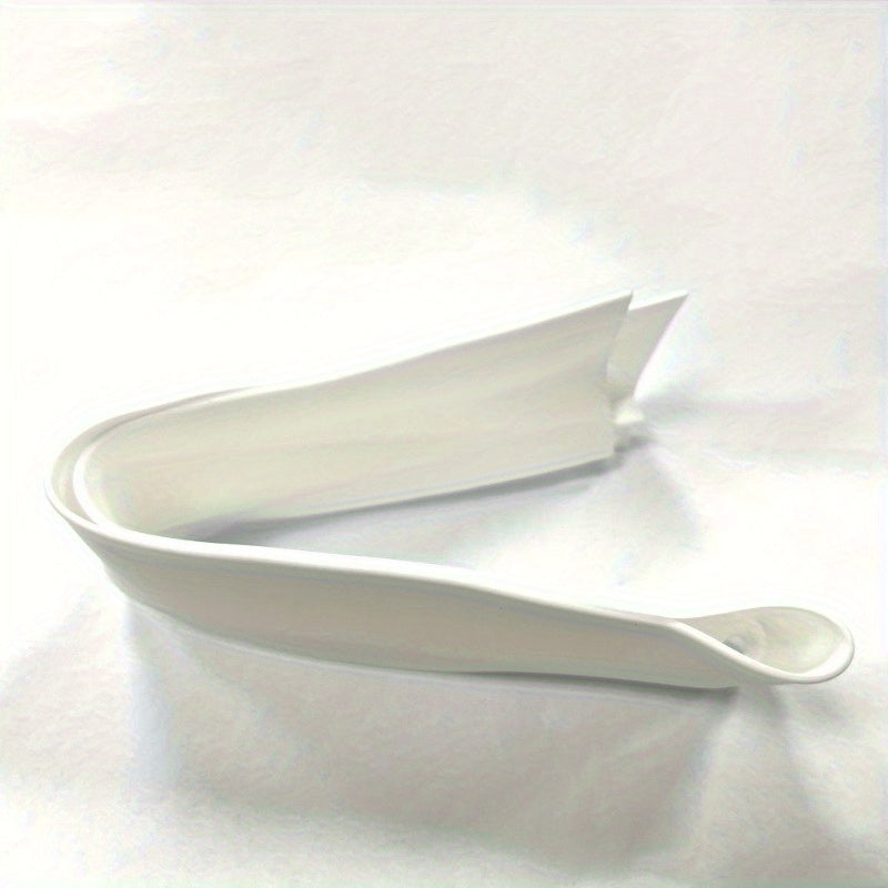 Ko'p funksiyali silikon bo'shliq qopqog'i oshxona jihozlari uchun mo'ljallangan - Yuqori haroratlarga chidamli, tozalash oson, ish stollari va pechlar o'rtasida suyuqliklarning o'tishiga yo'l qo'ymaydi - Sovuq oylarda zarur bo'lgan oq oshxona aksessuari.