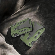 Yengil va zamonaviy RFID-blokirovka qiluvchi hamyon erkaklar uchun mo'ljallangan. Kredit kartalari uchun joylar va pul klipi bilan old tomondan cho'zilgan dizayn. Mustahkam alyuminiy qotishmasidan tayyorlangan. Otangiz uchun mukammal sovg'a.