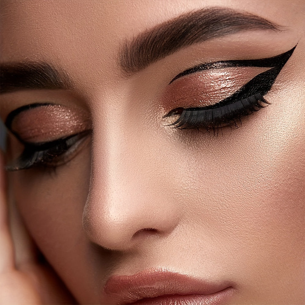 Plantillas de delineador de ojos mate de PVC para mujer, kit de aplicador de sombra ahumada