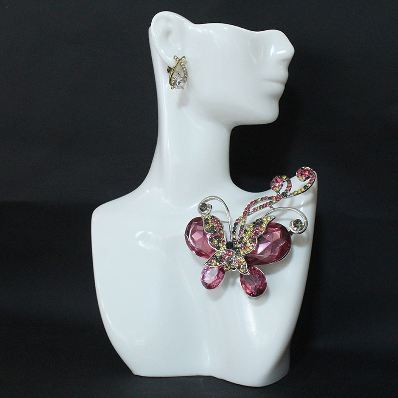 Ayollar kiyim aksessuarlari uchun shisha bilan bezatilgan kapalak shaklidagi lapel pin