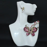 Ayollar kiyim aksessuarlari uchun shisha bilan bezatilgan kapalak shaklidagi lapel pin