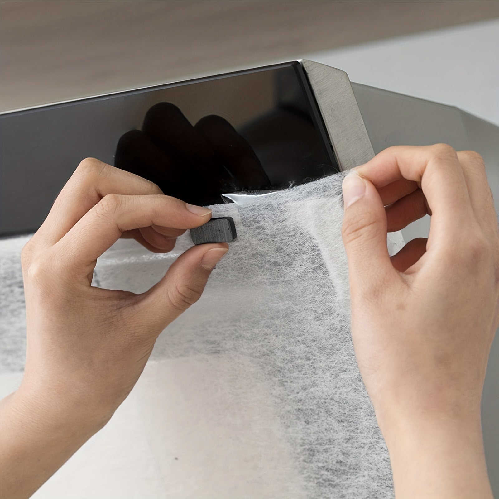 Kuchuklar uchun moydan himoyalovchi va tutun kamaytiruvchi filtr qog'ozi, oshxona ventilyatsiyasi uchun, 1 ta rulon