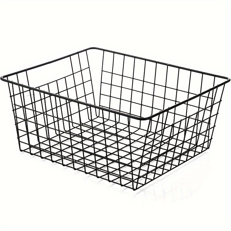 Корзина для хранения LattBy Metal - популярный выбор для организованного пространства - отлично подходит для столов, косметики и многого другого. Изготовленная из железного материала, эта маленькая прямоугольная органайзер - необходимая вещь.