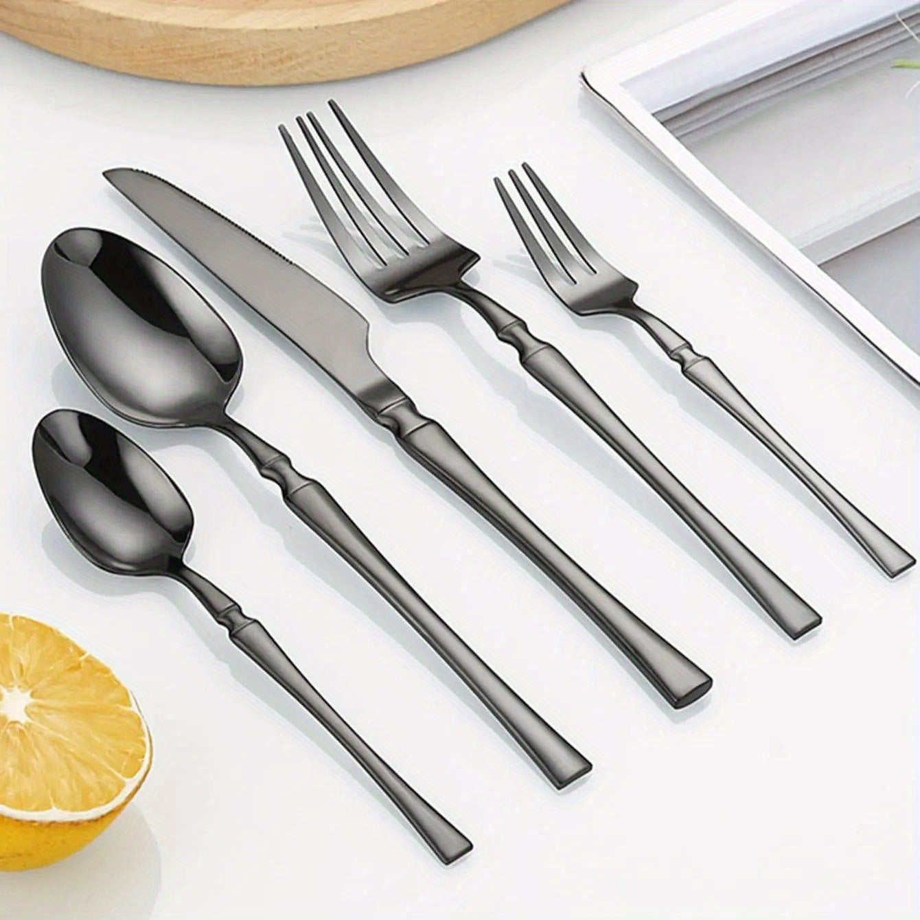 30-Piece Stainless Steel Tableware Set for Hotels Restaurants Banquets with Steak Knife Fork Spoon