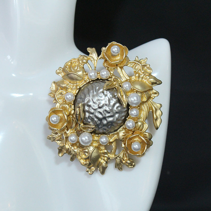 Vintage Faux Pearl Brooch Retro Baroque Palace Style for Coat or Jacket