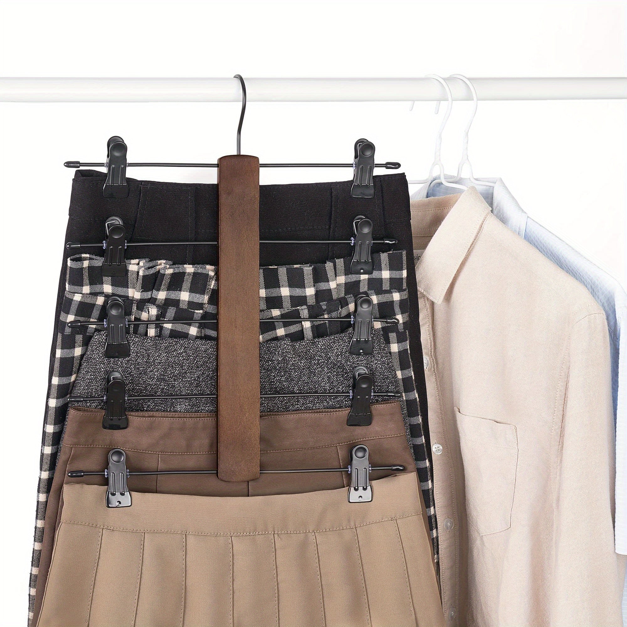 Perchero de madera para pantalones con clips ajustables recubiertos de goma, organizador de armario de 5 niveles