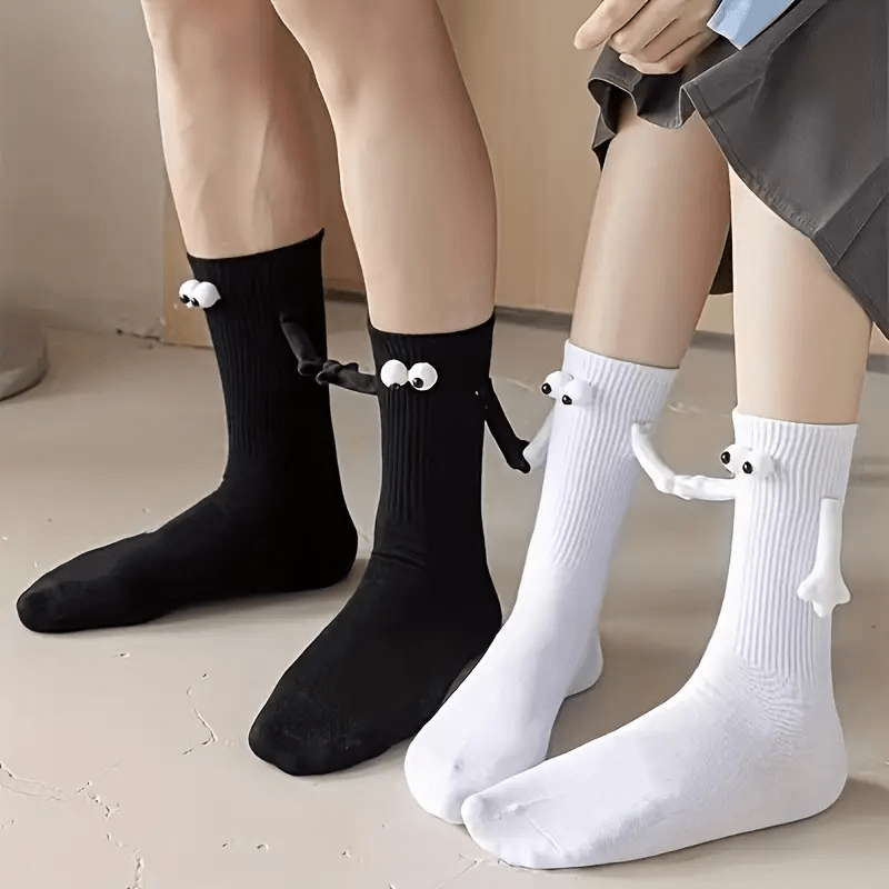 Unisex Magnetic Knee-High Socks for Couples Holding Hands 2 Pairs Solid Polyester