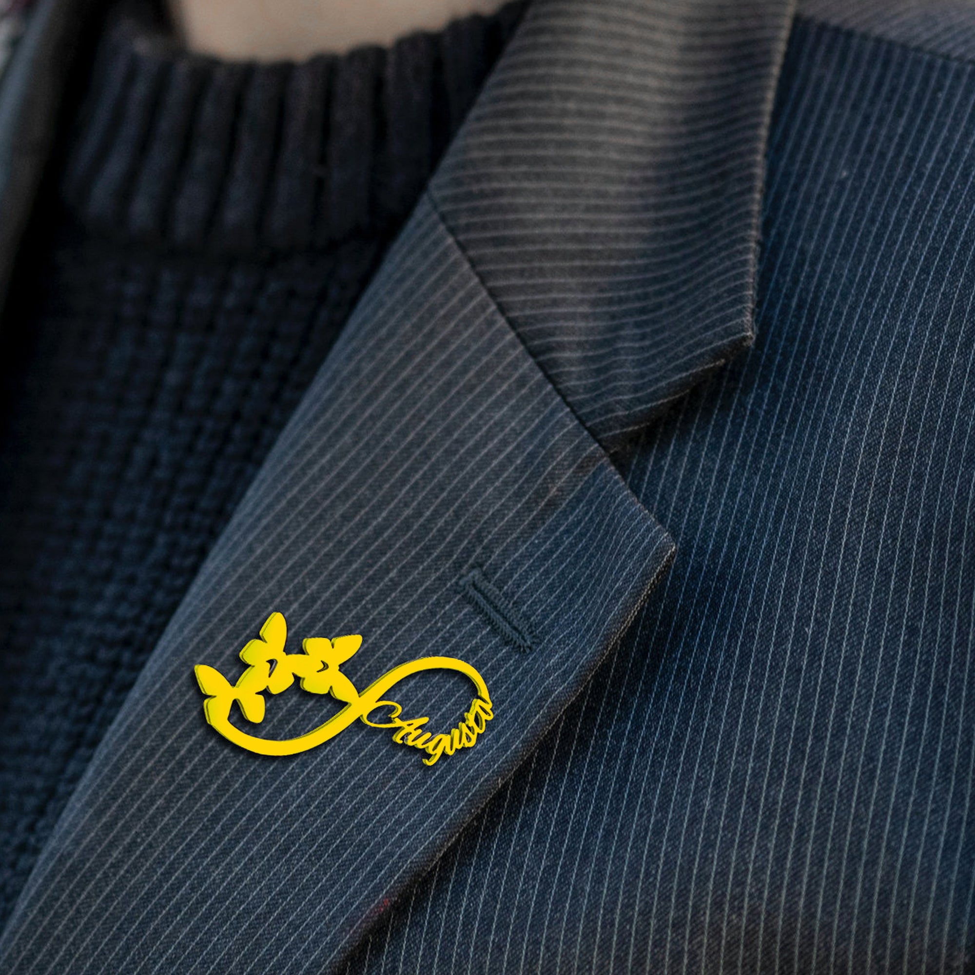 Broche de mariposa de acero inoxidable personalizado con pin de nombre personalizado para camisas, regalo para mamá