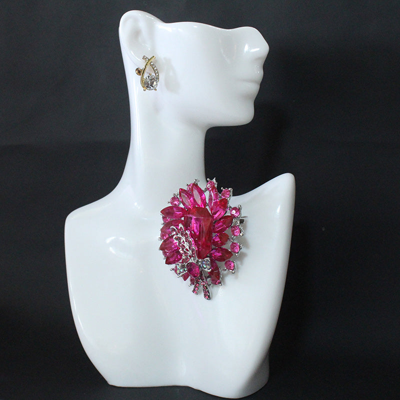 Retro-Inspired Brooch with Faux Pearls and Rhinestones Flower Pin for Scarves