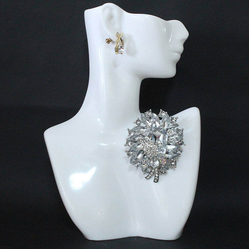 Retro-Inspired Brooch with Faux Pearls and Rhinestones Flower Pin for Scarves