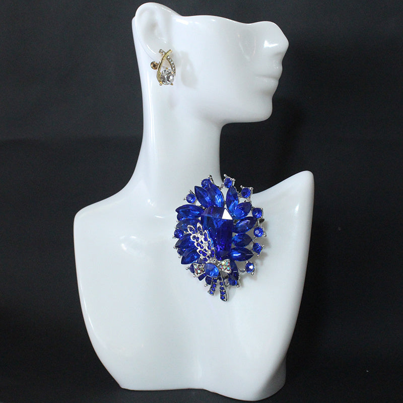 Retro-Inspired Brooch with Faux Pearls and Rhinestones Flower Pin for Scarves