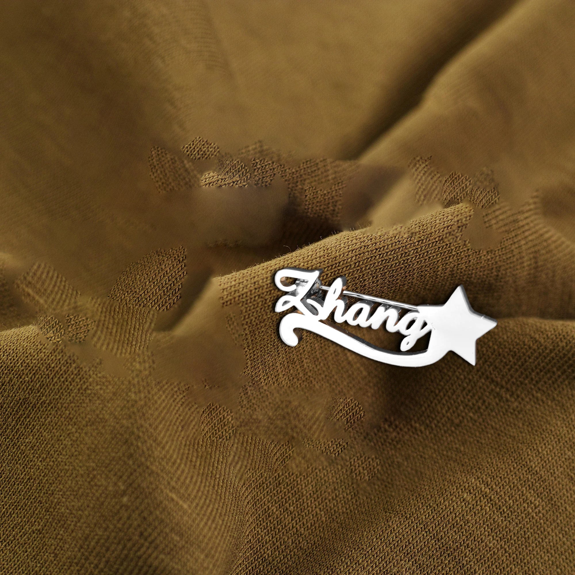 Stainless Steel Custom Name Brooch for Women Men Gift for Mom Dad Bridesmaid