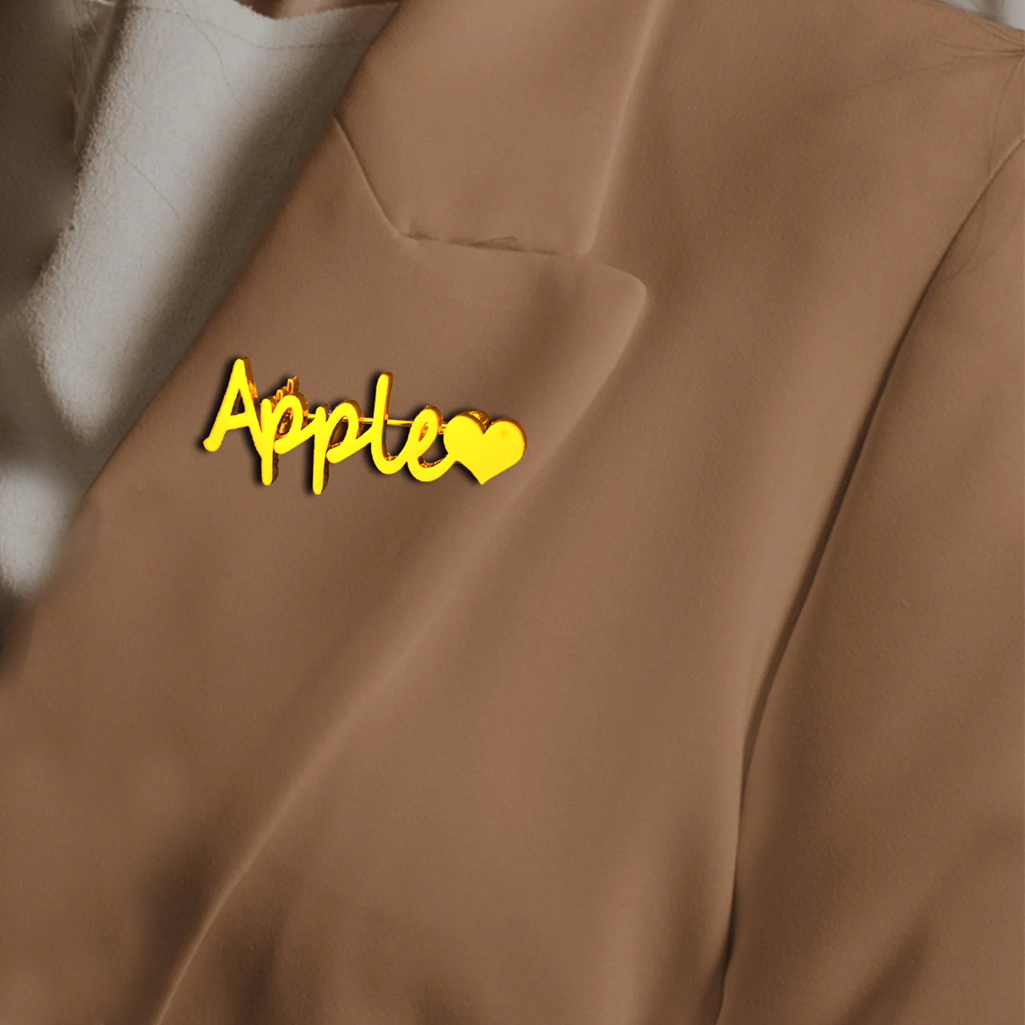 Stainless Steel Custom Name Brooch for Women Men Gift for Mom Dad Bridesmaid