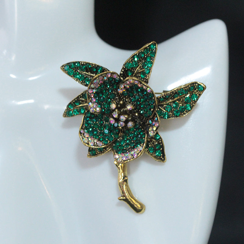 Luxury Retro Rhinestone Brooch for Women Elegant Simple Jewelry