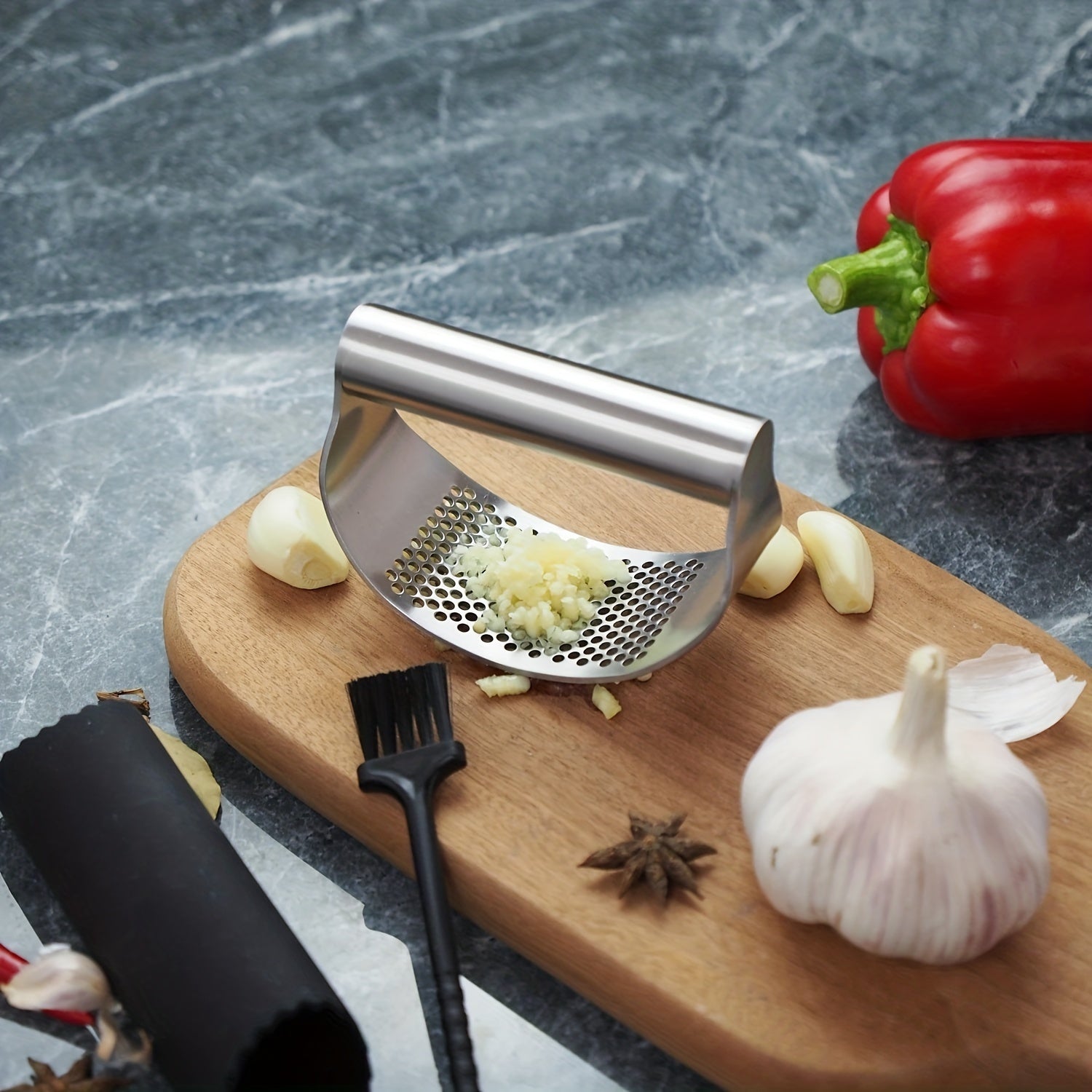 Stainless Steel Garlic Press Rocker Mincer Kitchen Gadget for Crushing