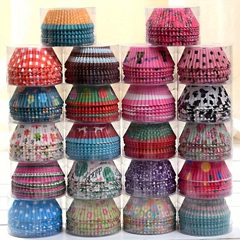 100pcs Snow Lady Cake Cups Oil Proof Paper Holders for Baked Cookies and Cakes