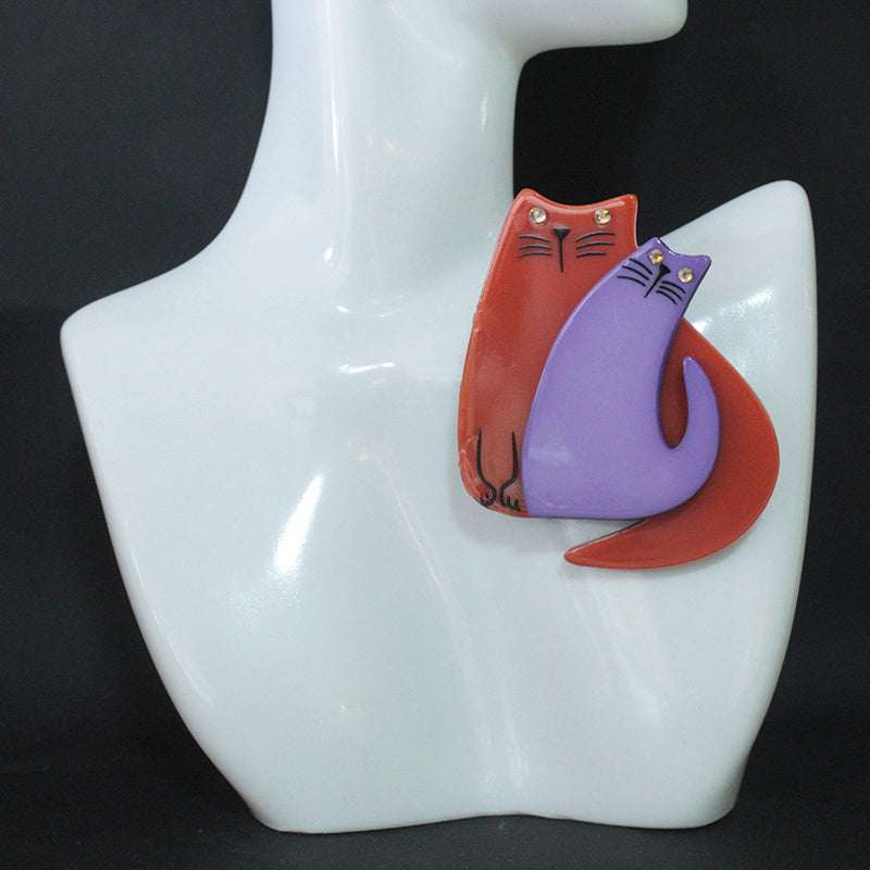 Vintage-Inspired Acrylic Brooch with Personalized Animal Bust Design Cute Simple Style Medieval Fashion Accessory