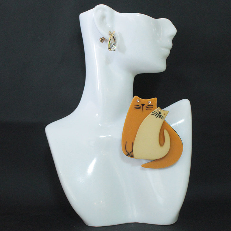 Vintage-Inspired Acrylic Brooch with Personalized Animal Bust Design Cute Simple Style Medieval Fashion Accessory